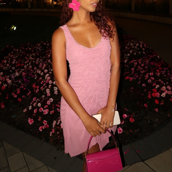 Meet your Posher, Janyll - Picture 1 of 1